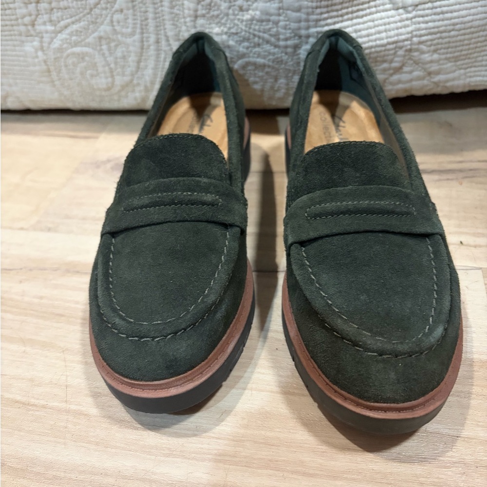 Clark’s Lauryl Step Olive Suede loafer